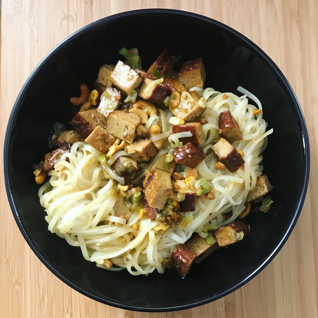 Poêlée de tagliatelles de riz et un soupçon de Japon !