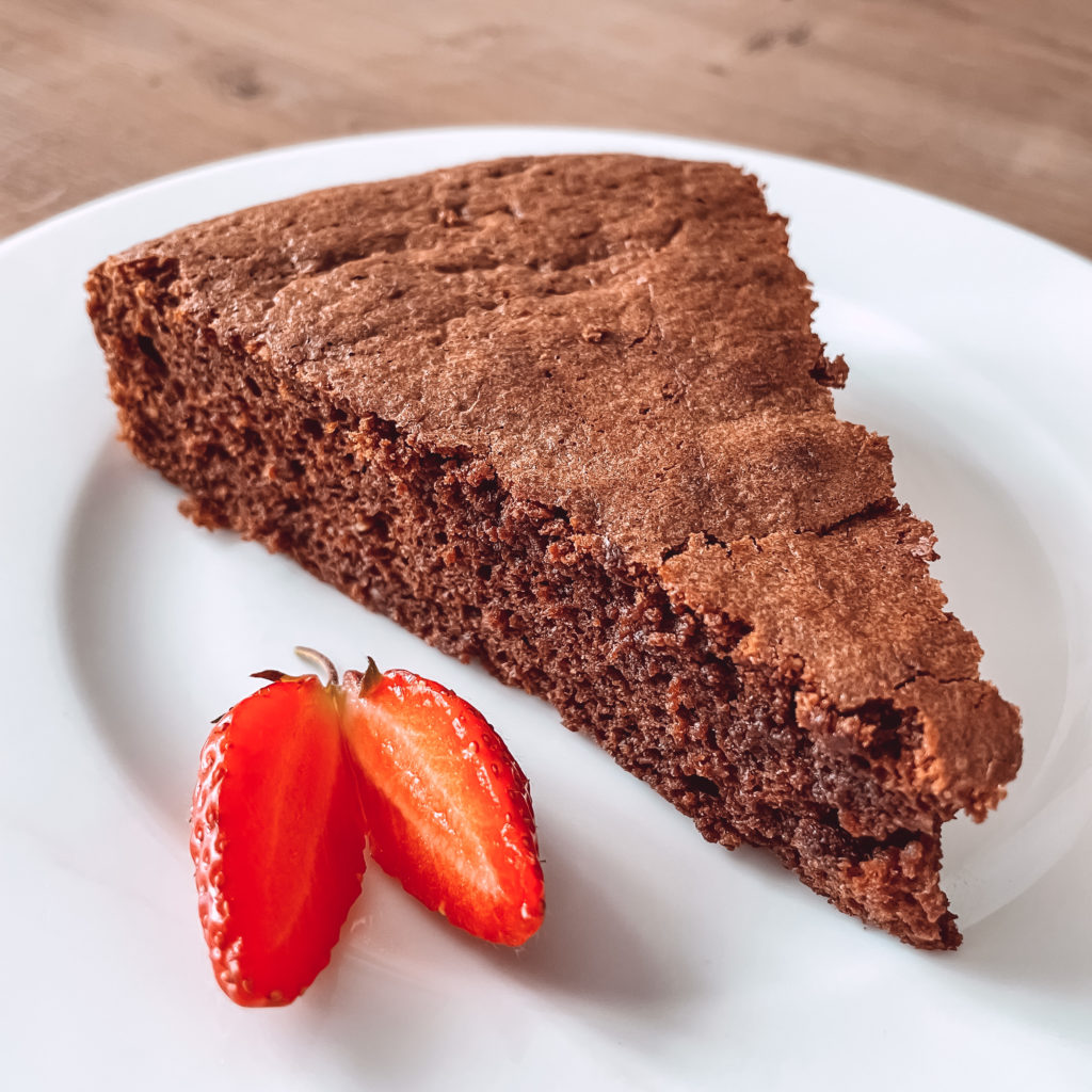 Le gâteau au chocolat de mon enfance, et hommage à Suzanne, Paulette et Jeanine.