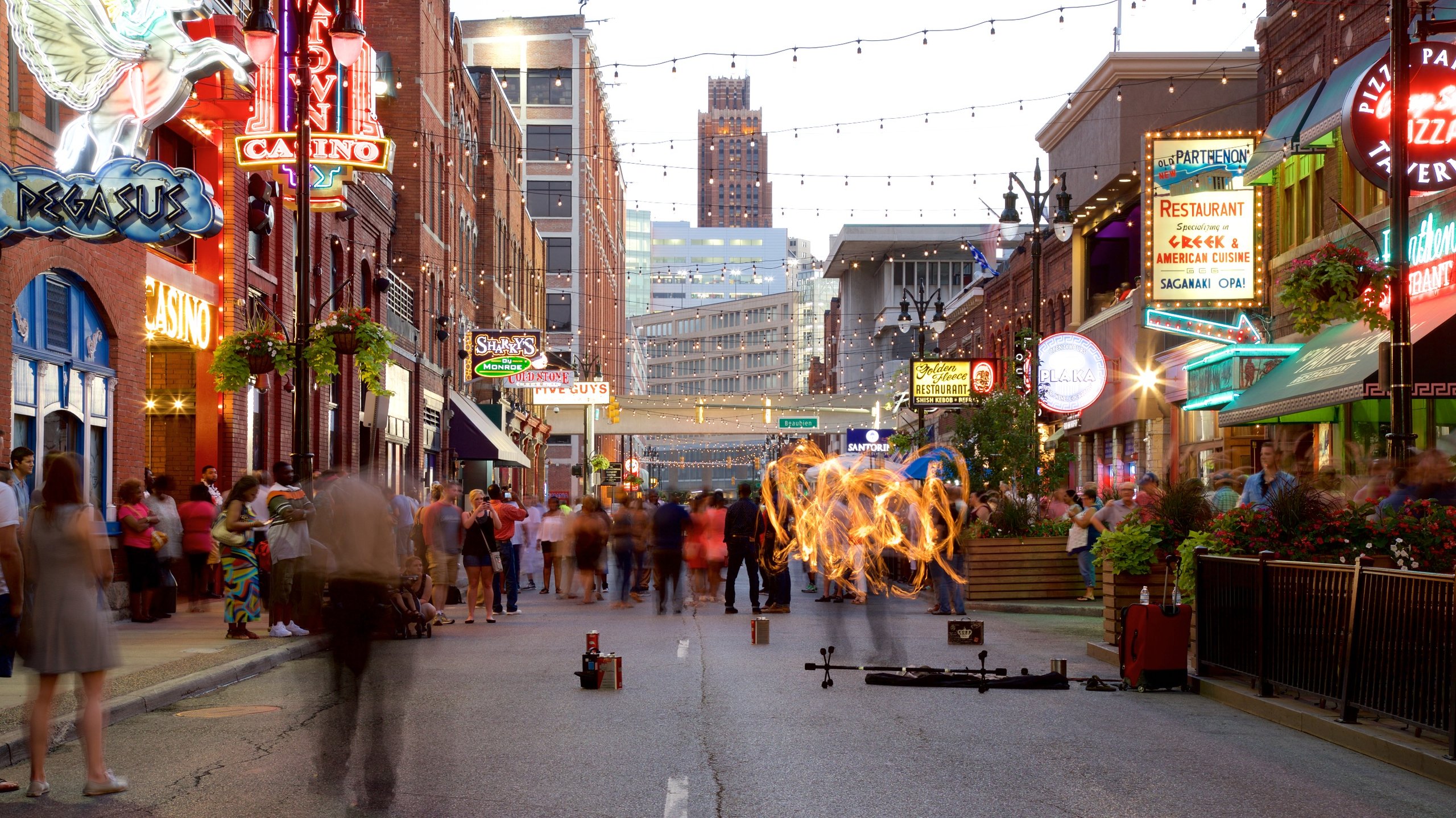 greektown 2 - Un petit tour à Greektown, quartier grec de Detroit.