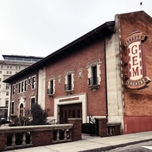 IMG 8489 2 300x300 - Discover the Detroit's stadium district.