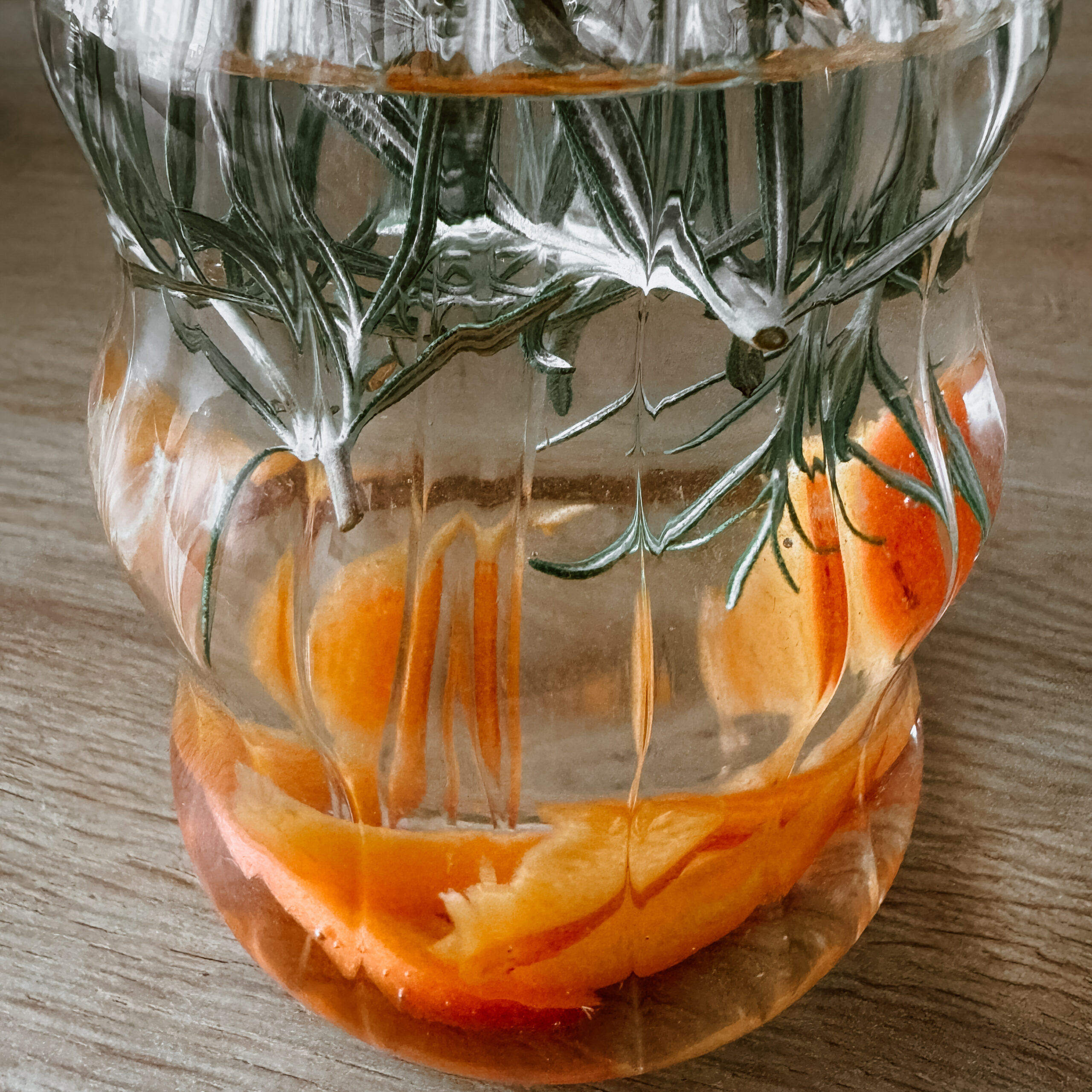 IMG 9661 scaled - A summer scent for this infused water.