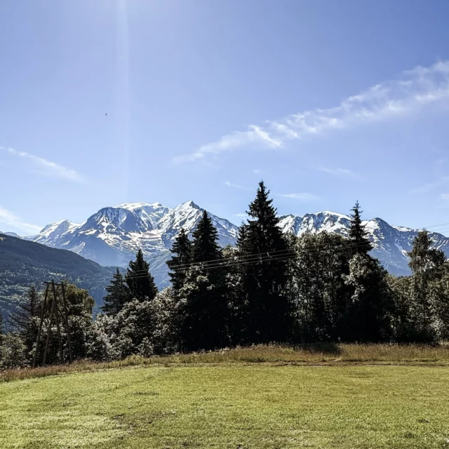 Monsieur Mont-Blanc, toujours aussi sexy ! 🏔️